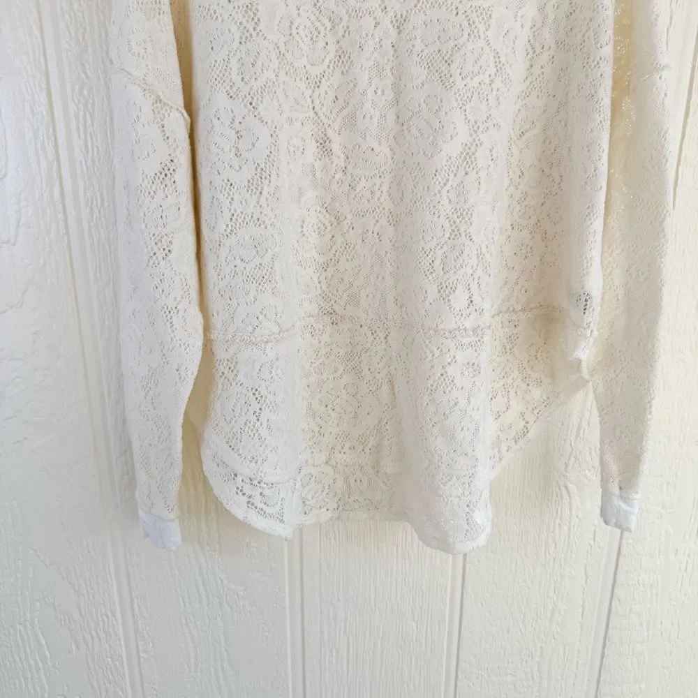 Free People Lace Floral Knit Cold In This Top size medium